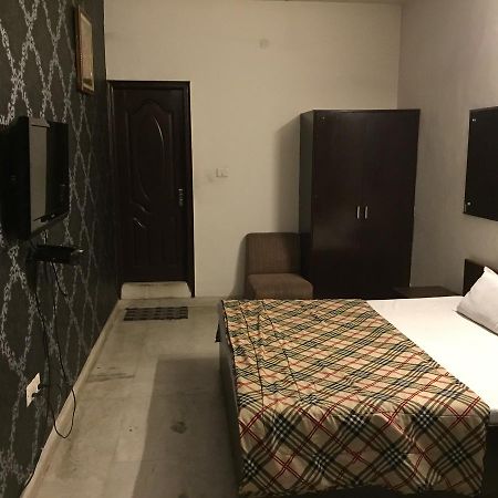 Hotel Invitation Inn Faridabad Exterior photo