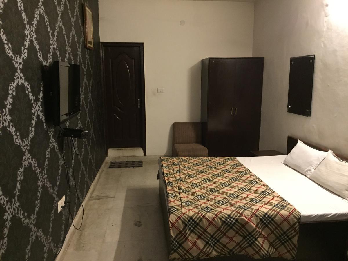 Hotel Invitation Inn Faridabad Exterior photo